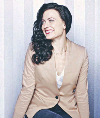 photo 6 in Lara Pulver gallery [id671709] 2014-02-24 00:00:00