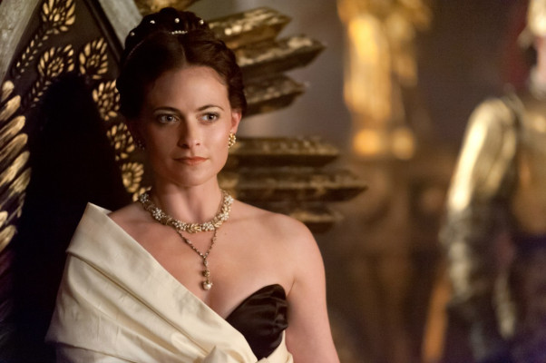 Lara Pulver pic #672231