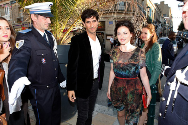photo 14 in Lara Pulver gallery [id672300] 2014-02-24 00:00:00
