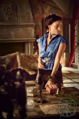 Lara Pulver pic #672188