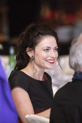 Lara Pulver pic #671981