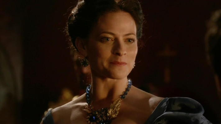 photo 29 in Lara Pulver gallery [id672212] 2014-02-24 00:00:00