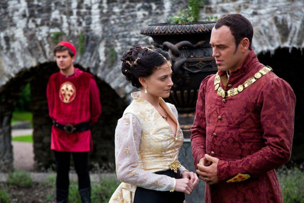 Lara Pulver pic #672235