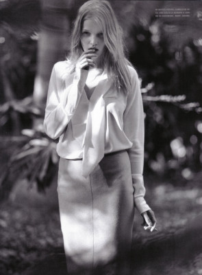 Lara Stone pic #131593