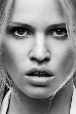Lara Stone pic #682471
