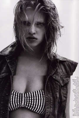 Lara Stone pic #160320