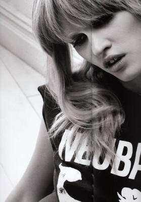 Lara Stone pic #155132