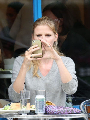 Lara Stone pic #536528