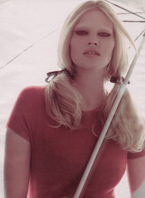Lara Stone pic #214848