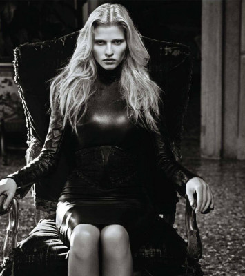 Lara Stone pic #476740