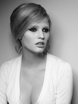 Lara Stone pic #136070