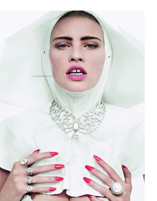 Lara Stone pic #209561