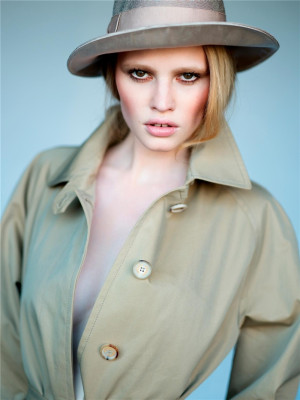 Lara Stone pic #150554