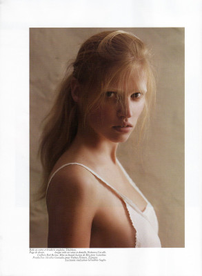 Lara Stone pic #151873