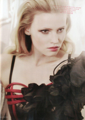 Lara Stone pic #230440
