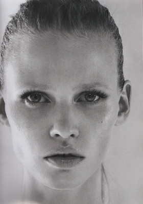 Lara Stone pic #389014