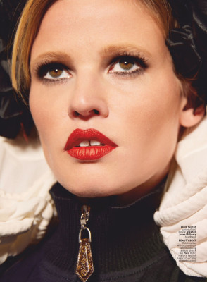 Lara Stone pic #1108514