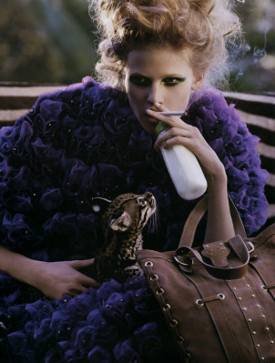 Lara Stone pic #344265