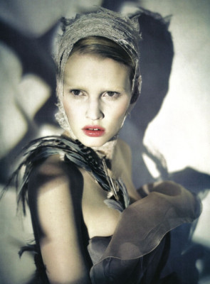 Lara Stone pic #242133
