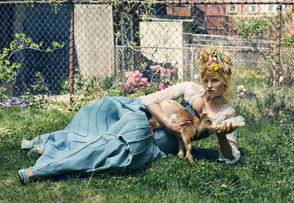 Lara Stone pic #887171