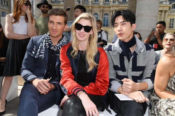Lara Stone pic #861396