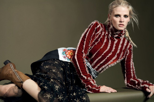 Lara Stone pic #884653