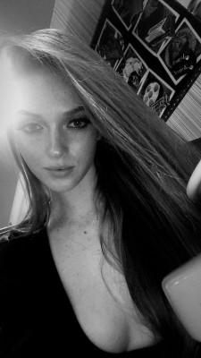 Larsen Thompson pic #1072730