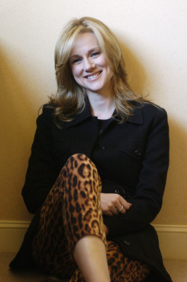 Laura Linney pic #208942