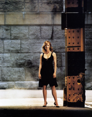 Laura Linney pic #156116