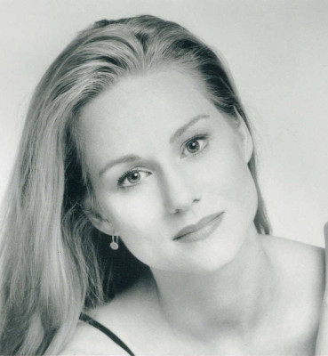 Laura Linney pic #53047
