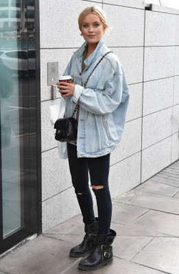 Laura Whitmore pic #926096