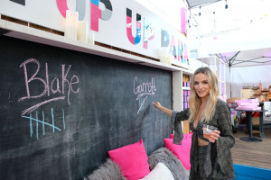 Lauren Bushnell pic #1057610