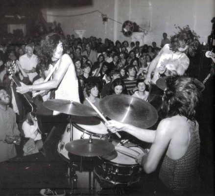 photo 3 in Led Zeppelin gallery [id380264] 2011-05-20 00:00:00