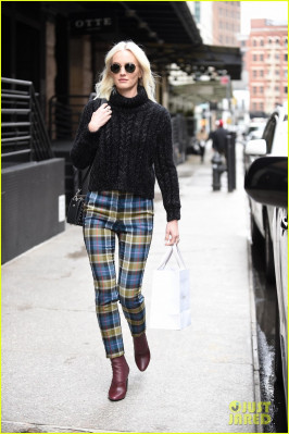 photo 14 in Leighton Meester gallery [id1026782] 2018-04-07 00:00:00