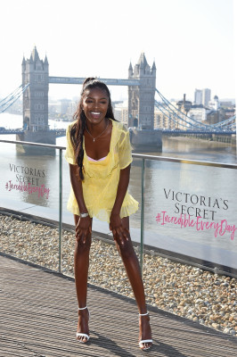 photo 8 in Leomie Anderson gallery [id1146199] 2019-06-20 00:00:00