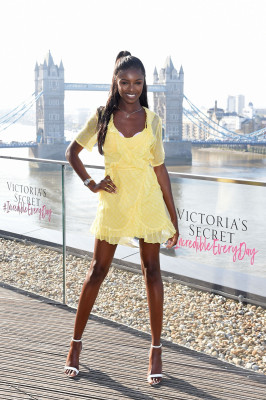 photo 14 in Leomie Anderson gallery [id1146193] 2019-06-20 00:00:00