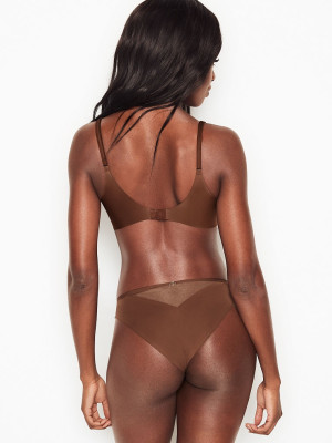 photo 20 in Leomie Anderson gallery [id1207946] 2020-03-20 00:00:00