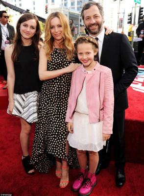 photo 24 in Leslie Mann gallery [id690605] 2014-04-19 00:00:00