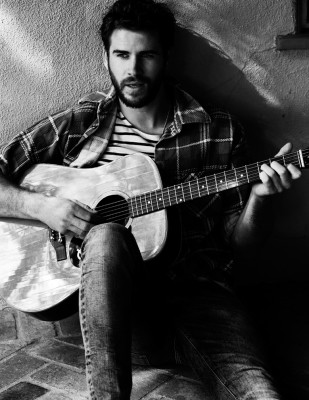 photo 4 in Liam Hemsworth gallery [id903972] 2017-01-23 00:00:00