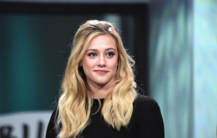 Lili Reinhart pic #977732