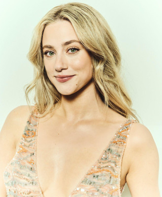 Lili Reinhart pic #1375805