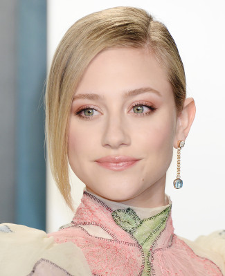 photo 19 in Lili Reinhart gallery [id1227850] 2020-08-21 00:00:00