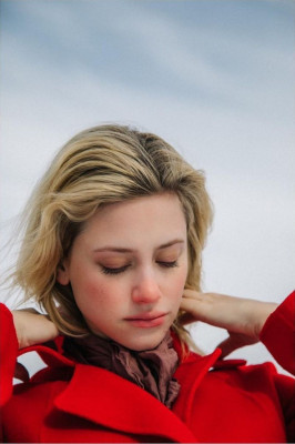 Lili Reinhart pic #1108366