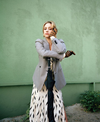 Lili Reinhart pic #1064750