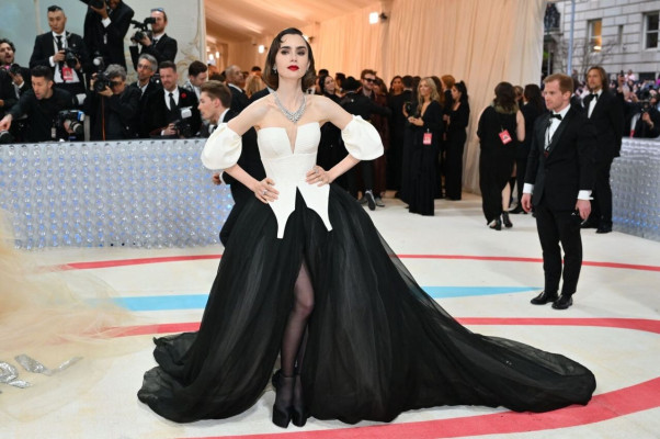 Lily Collins pic #1327958
