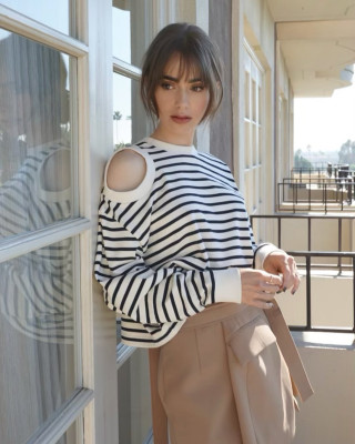 Lily Collins pic #1292552