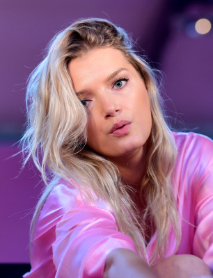 Lily Donaldson pic #895929