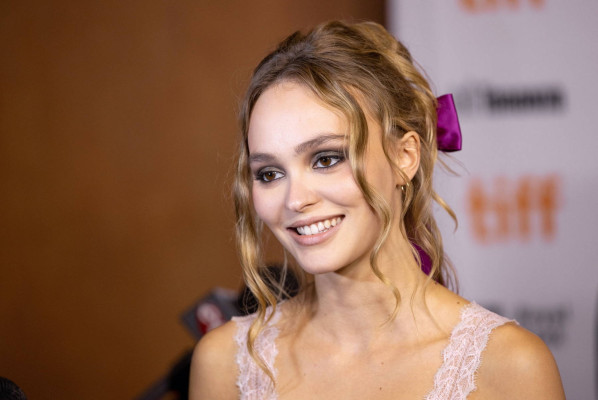 photo 16 in Lily-Rose Melody Depp gallery [id1275307] 2021-10-19 00:00:00