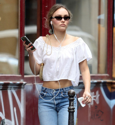 Lily-Rose Melody Depp pic #1220991