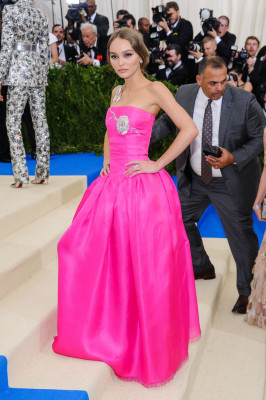 Lily-Rose Melody Depp pic #930136